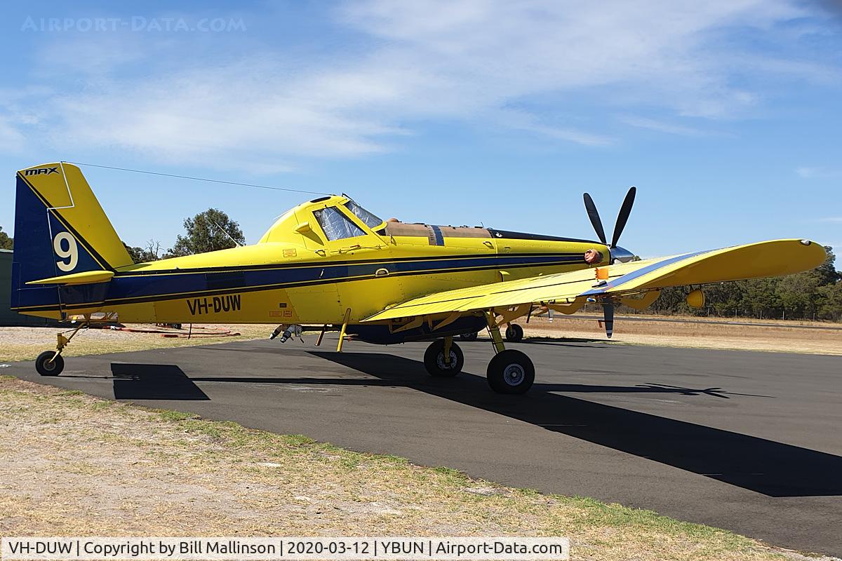 VH-DUW, 2009 Air Tractor AT-802 C/N 802A-0328, at the ready