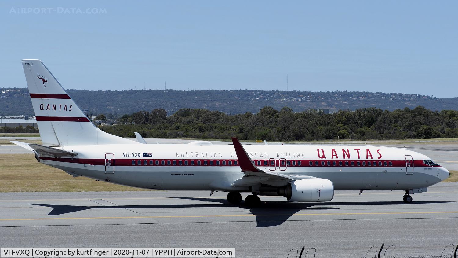 VH-VXQ, 2003 Boeing 737-838 C/N 33723, Boeing 737-838 cn 33723 Ln 1335. QantasLink VH-VXQ named 