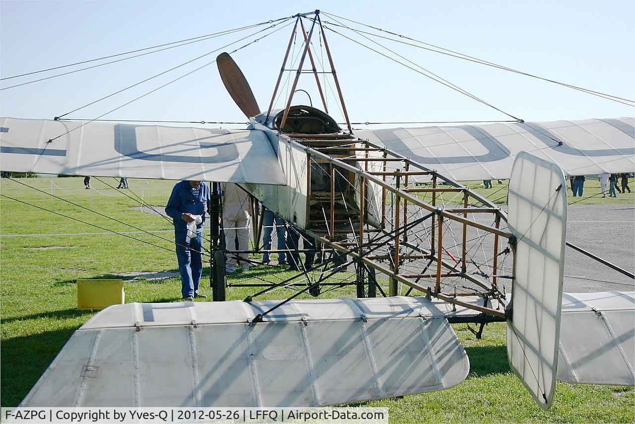 F-AZPG, Bleriot XI-2 Replica C/N SA-29, Blériot XI-2, Static display, La Ferté Alais Airfield (LFFQ) Air Show 2012