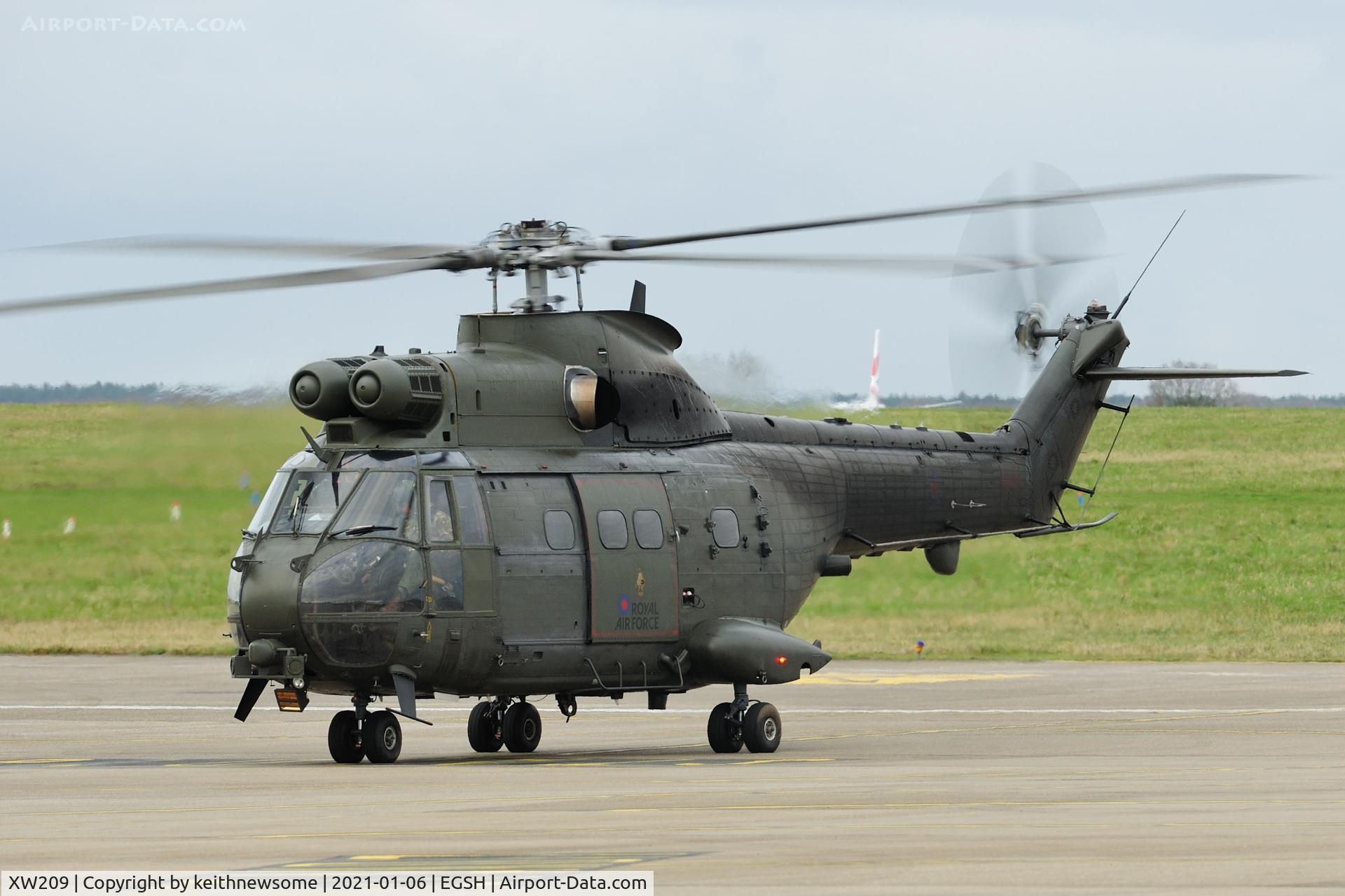 XW209, 1971 Westland Puma HC.2 C/N 1096/F9772, Leaving Norwich for RAF Benson.