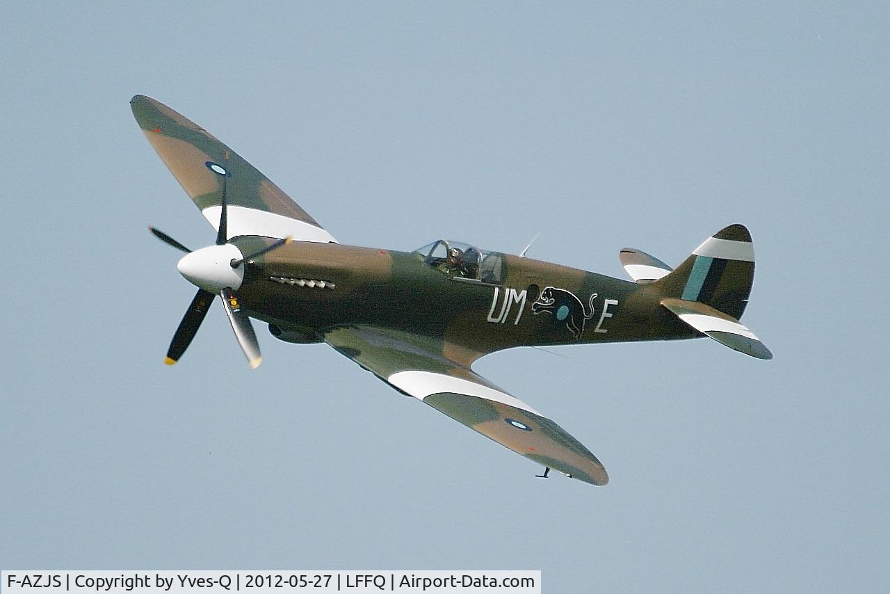 F-AZJS, 1944 Supermarine 389 Spitfire PR.XIX C/N 6S/585110, Supermarine 389 Spitfire PR.XIX, On display, La Ferté-Alais airfield (LFFQ) Air show 2012