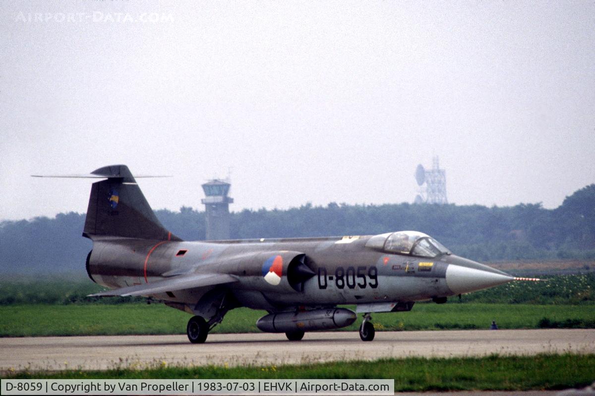 D-8059, Lockheed RF-104G Starfighter C/N 683-8059, Roval Netherlands Air Force Lockheed RF-104G Starfighter with Orpheus reconnaissance pod at Volkel Air Base, 1983.