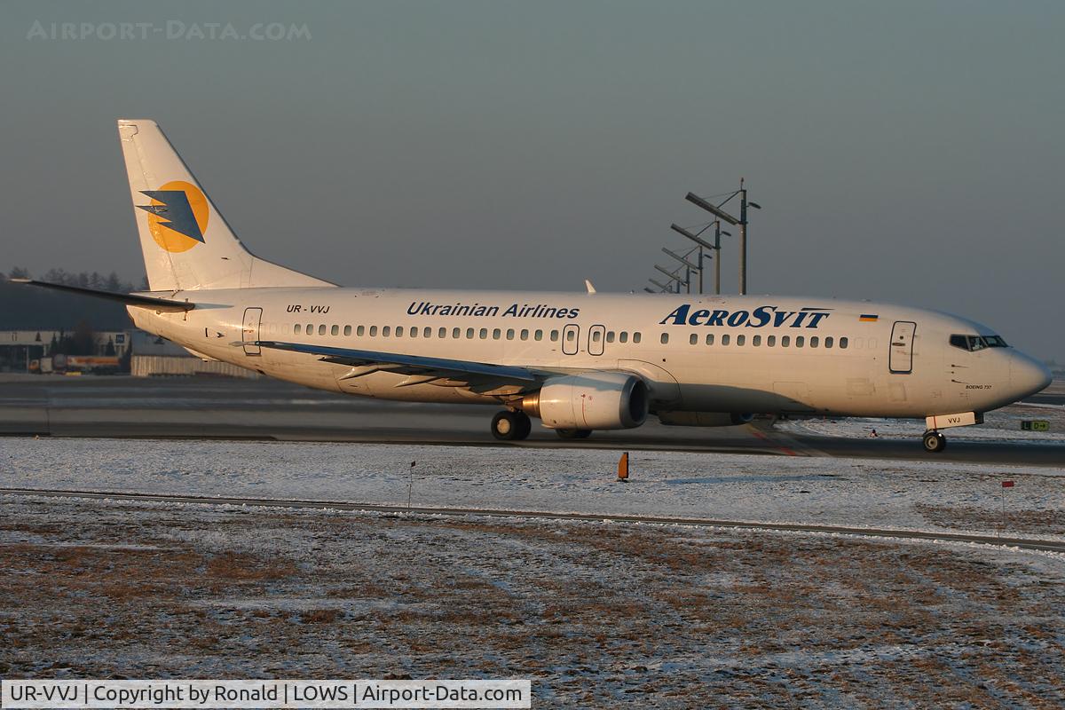 UR-VVJ, 1989 Boeing 737-448 C/N 24474, at salzburg