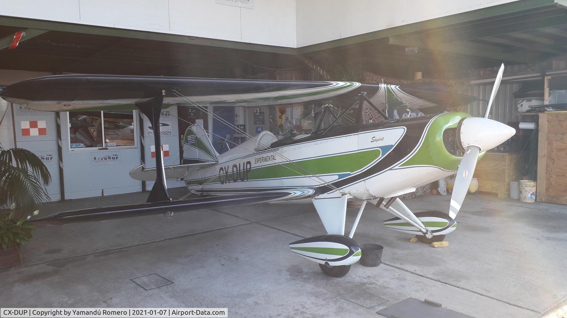 CX-DUP, 1977 Steen Skybolt C/N 111, Aeropuerto de Carrasco, Aerosur, Montevideo 7/01/2021