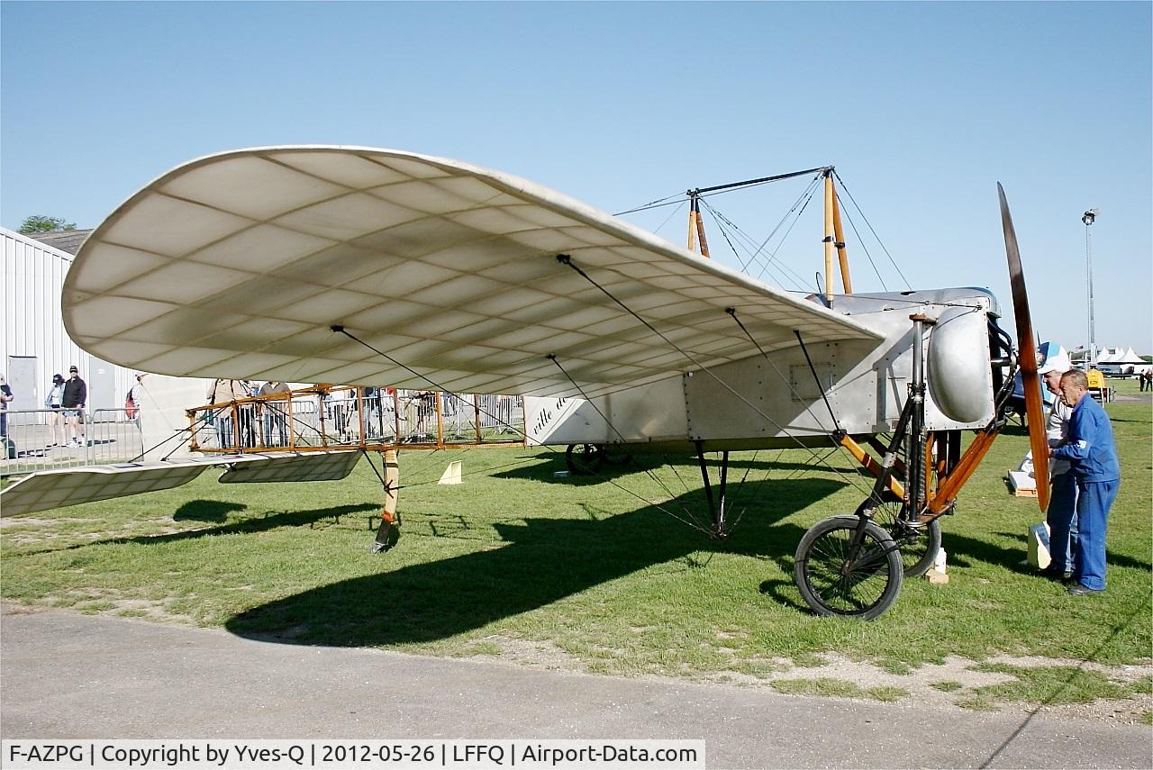 F-AZPG, Bleriot XI-2 Replica C/N SA-29, Blériot XI-2, Static display, La Ferté Alais Airfield (LFFQ) Air Show 2012