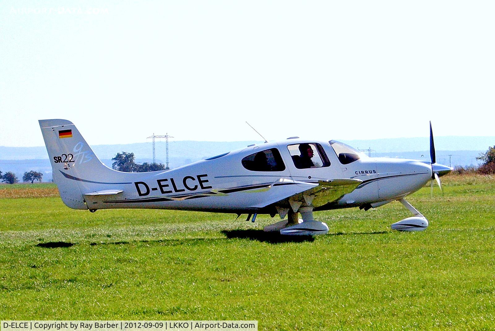 D-ELCE, 2005 Cirrus SR22 C/N 1460, D-ELCE   Cirrus Design SR-22GTS [1460] Kolin~OK 09/09/2012