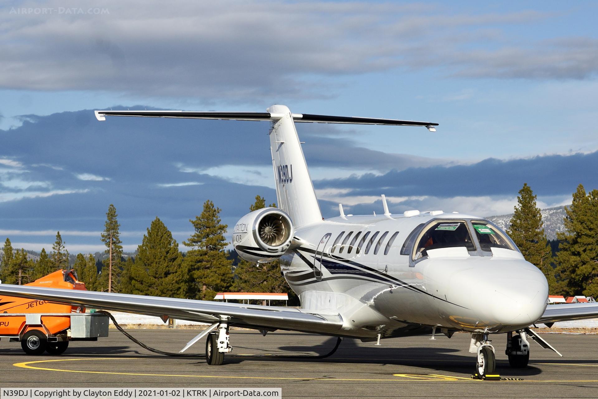 N39DJ, 2006 Cessna 525B CitationJet CJ3 C/N 525B0082, Truckee Airport California 2021.