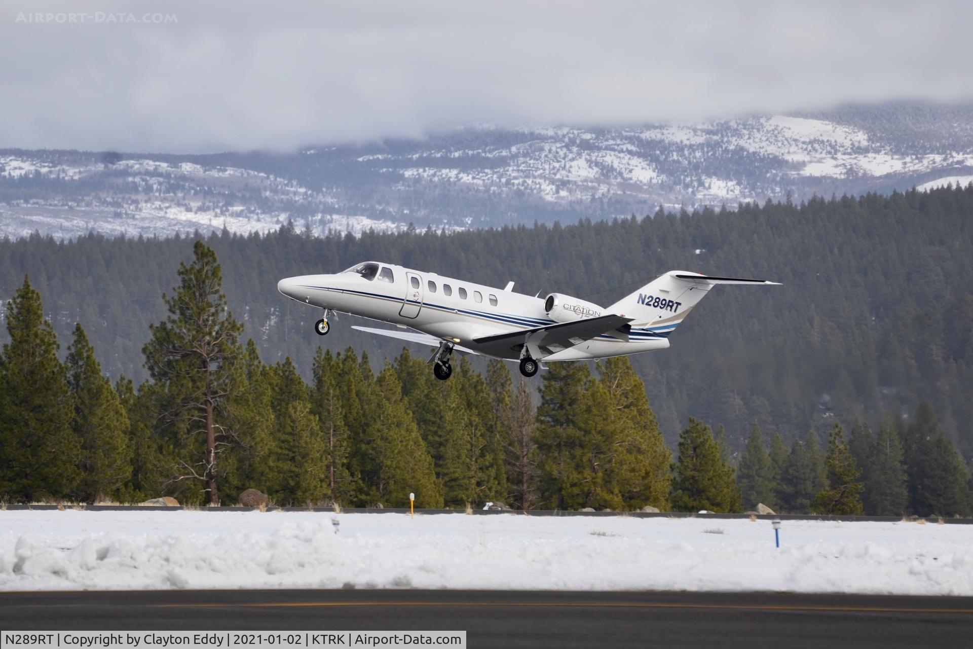 N289RT, 2002 Cessna 525A CitationJet CJ2 C/N 525A-0093, Truckee Airport California 2021.