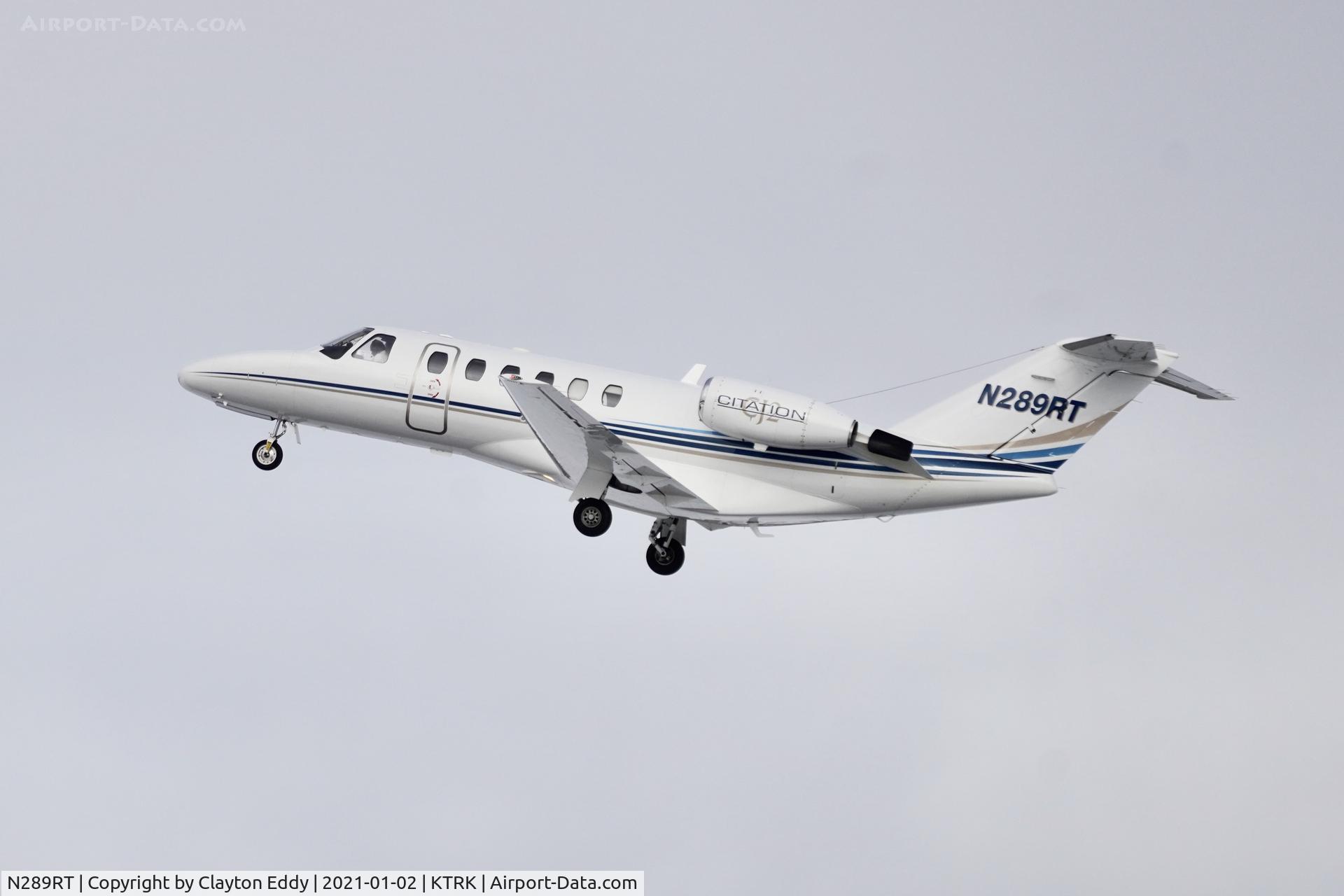 N289RT, 2002 Cessna 525A CitationJet CJ2 C/N 525A-0093, Truckee Airport California 2021.