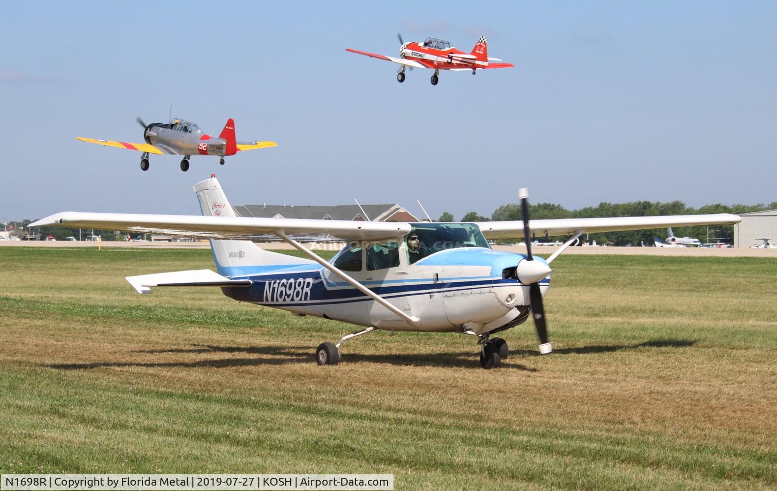 N1698R, 1978 Cessna R182 Skylane RG C/N R18200521, EAA OSH 2019