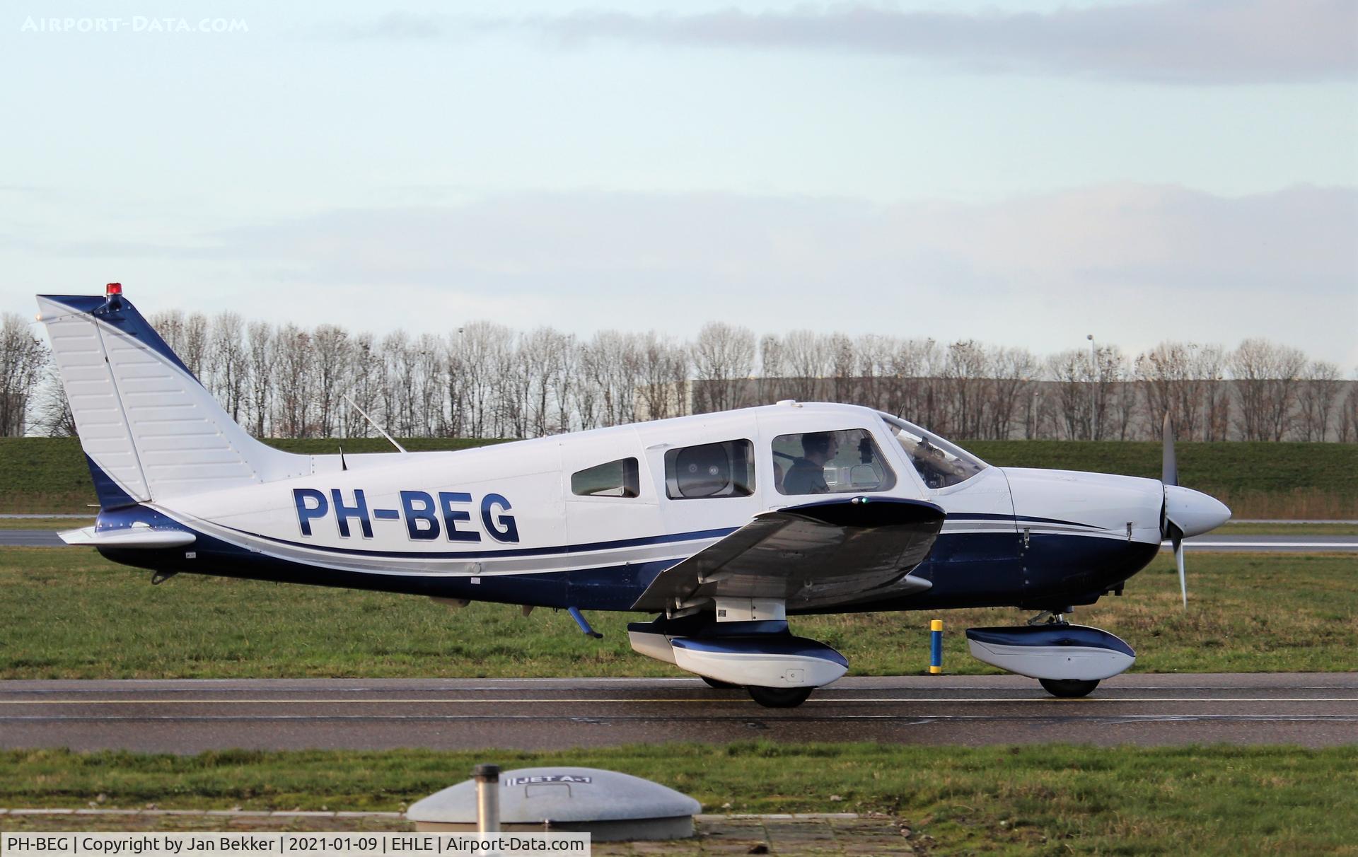 PH-BEG, 1978 Piper PA-28-181 Cherokee Archer II C/N 28-7890419, Lelystad Airport