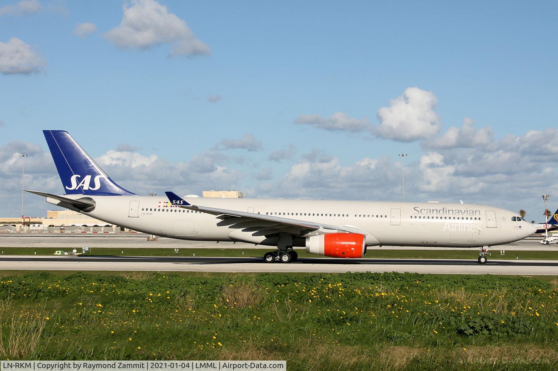 LN-RKM, 2002 Airbus A330-343X C/N 496, A330 LN-RKM SAS