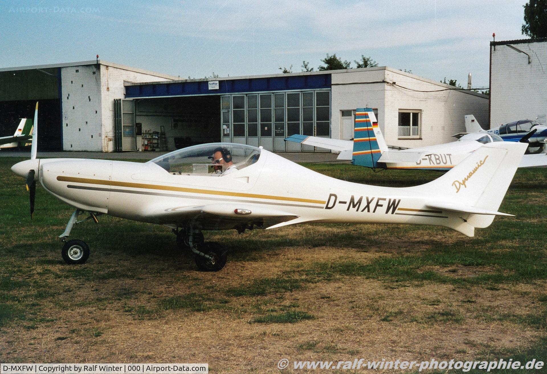 D-MXFW, 2002 Aerospool WT-9 Dynamic C/N DY013/2002, Aerospool WT-9 Dynamic - Private - DY00801 - D-MXFW - 07.2004