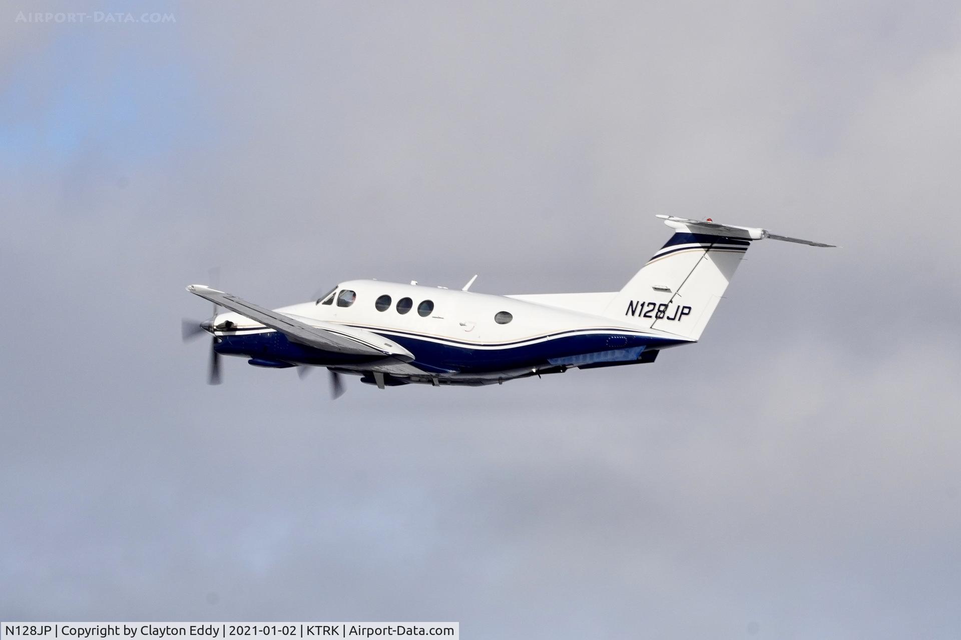 N128JP, 1979 Beech F90 King Air C/N LA-25, Truckee airport California 2021.