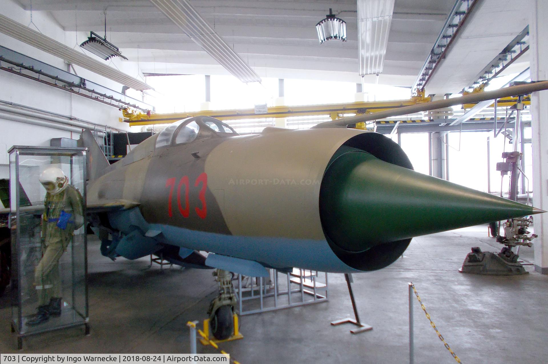 703, 1966 Mikoyan-Gurevich MiG-21PFM C/N 944006, Mikoyan i Gurevich MiG-21PFM FISHBED-F at the Museum für Luftfahrt u. Technik, Wernigerode
