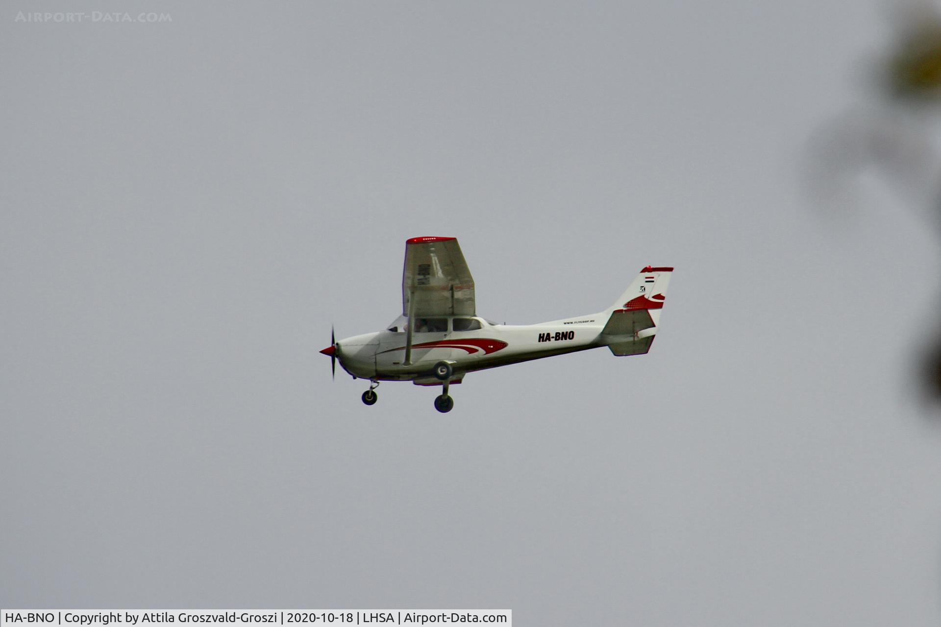 HA-BNO, 1974 Reims F172M Skyhawk Skyhawk C/N 1077, LHSA Szentkirályszabadja Airport - Hungary