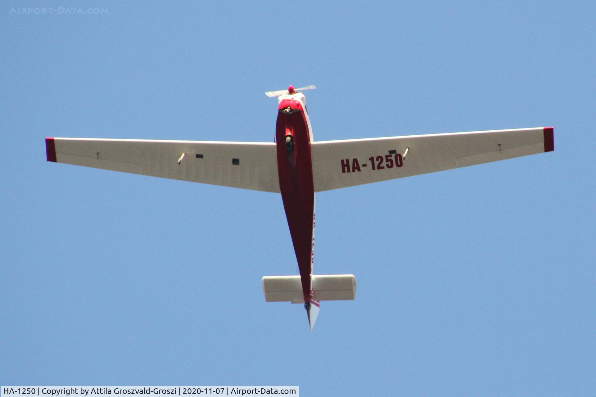 HA-1250, 1968 Scheibe SF-25B Falke C/N 4632, in the airspace of ?si, Hungary