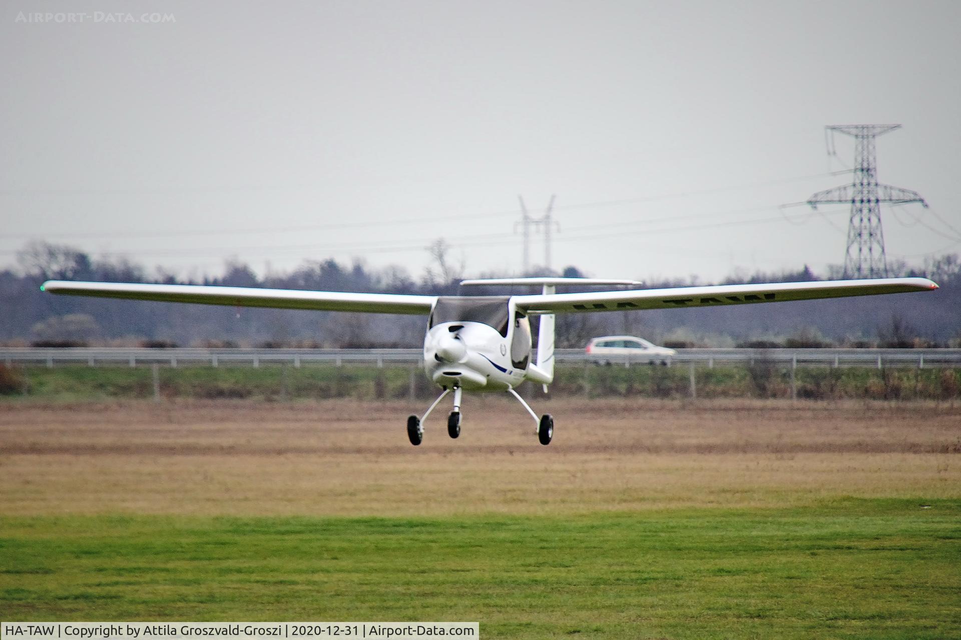 HA-TAW, 2015 Pipistrel Alpha Trainer C/N 697 AT 912, Balatonfökajár Airfield, Hungary