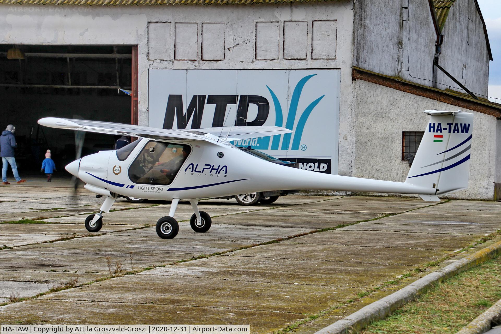 HA-TAW, 2015 Pipistrel Alpha Trainer C/N 697 AT 912, Balatonfökajár Airfield, Hungary