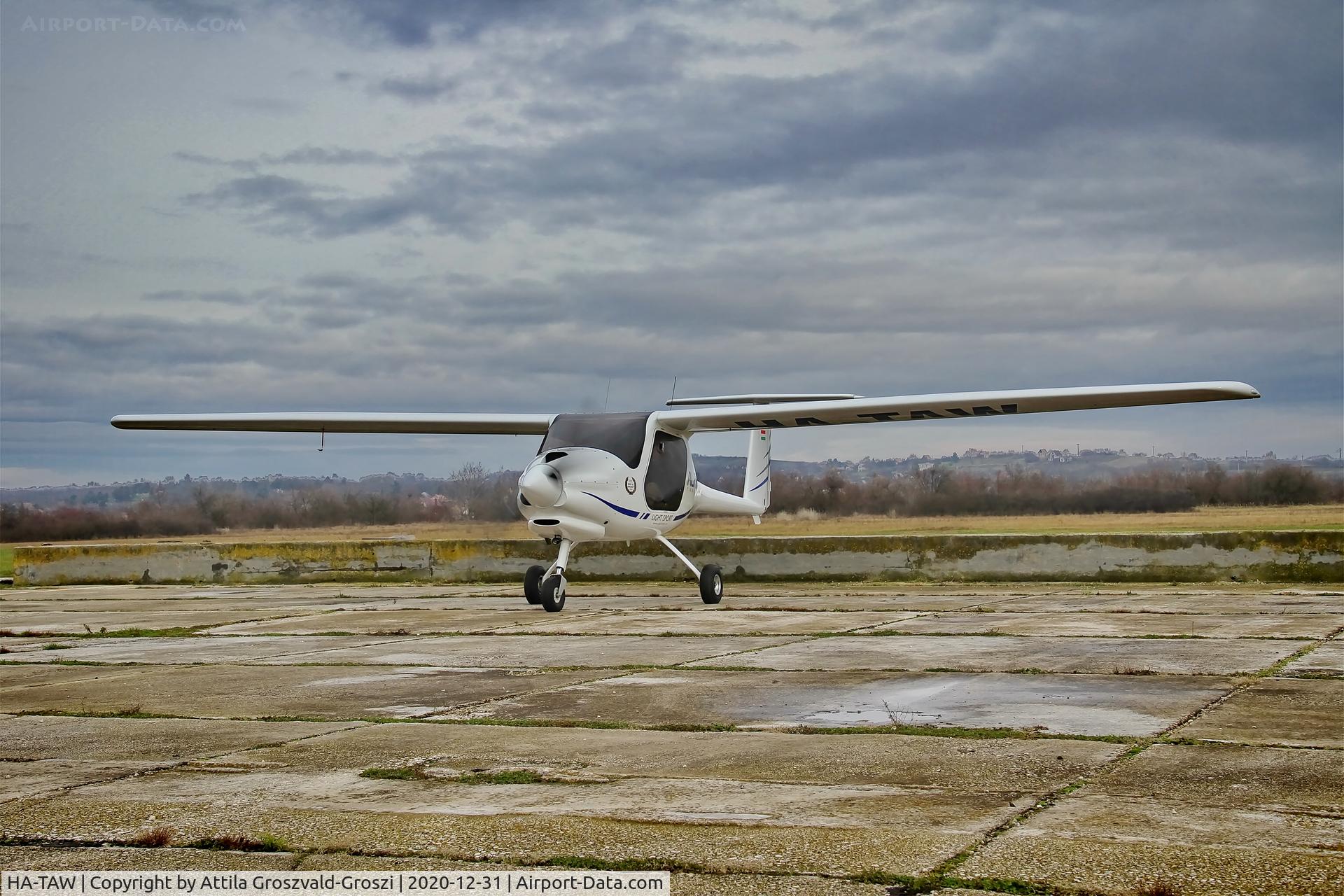HA-TAW, 2015 Pipistrel Alpha Trainer C/N 697 AT 912, Balatonfökajár Airfield, Hungary