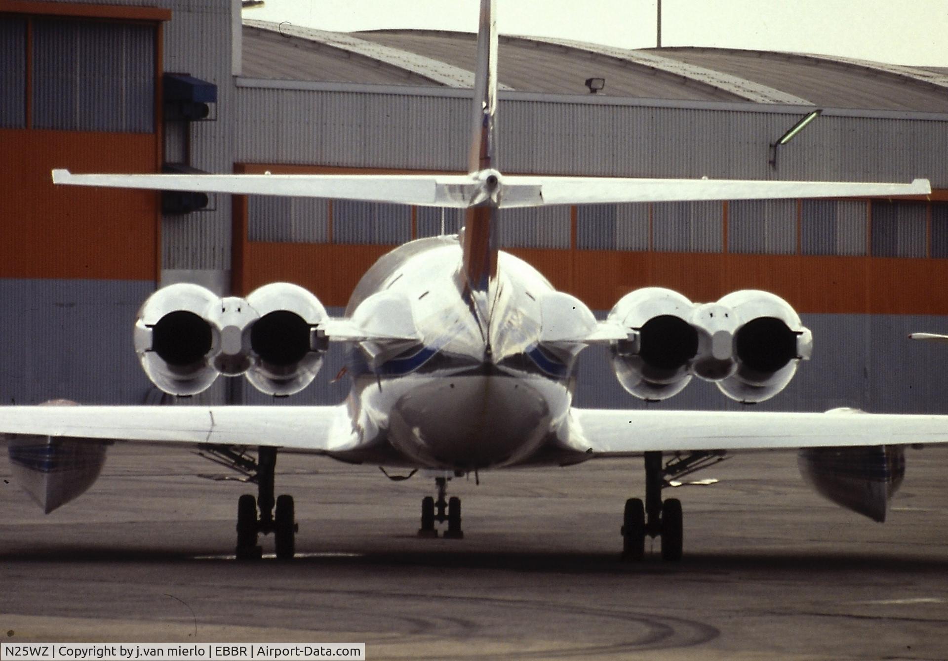 N25WZ, 1977 Lockheed L-1329-25 Jetstar II C/N 5204, scan from slide