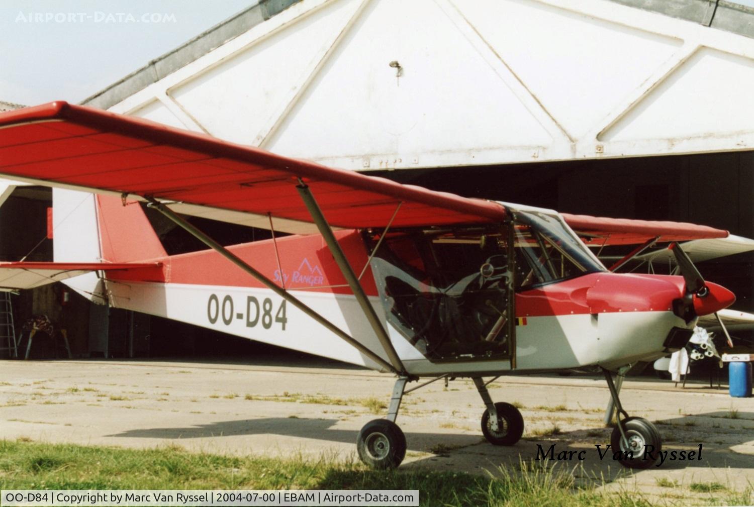 OO-D84, 1999 Aeros (Best Off) Skyranger C/N 0012082, At Amougies in 2004.