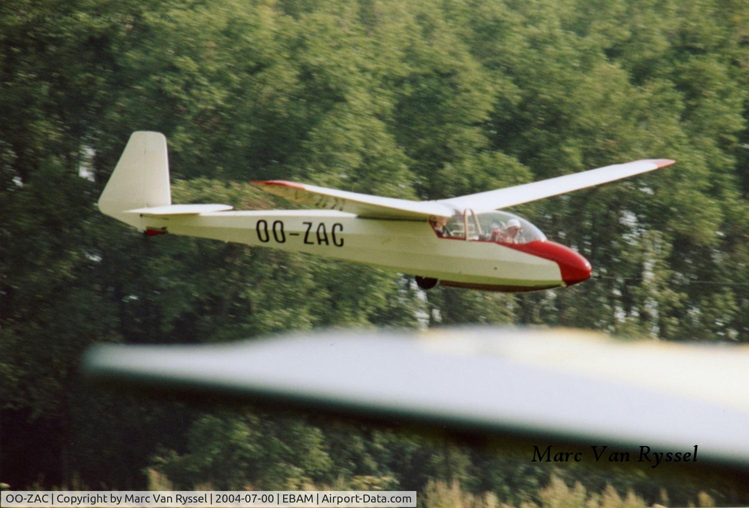 OO-ZAC, 1962 Schleicher Ka-7 Rhonadler C/N 7025, At Amougies in 2004.