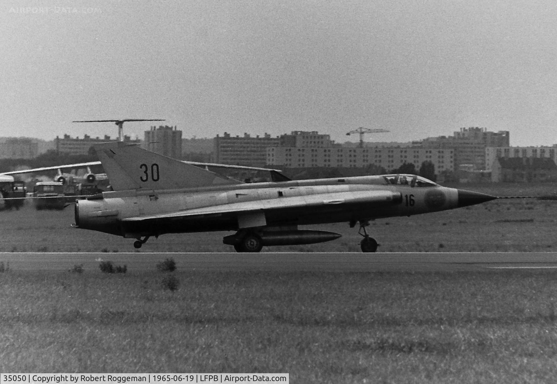 35050, Saab J-35A Draken C/N 35-050, PARIS AIRSHOW.16