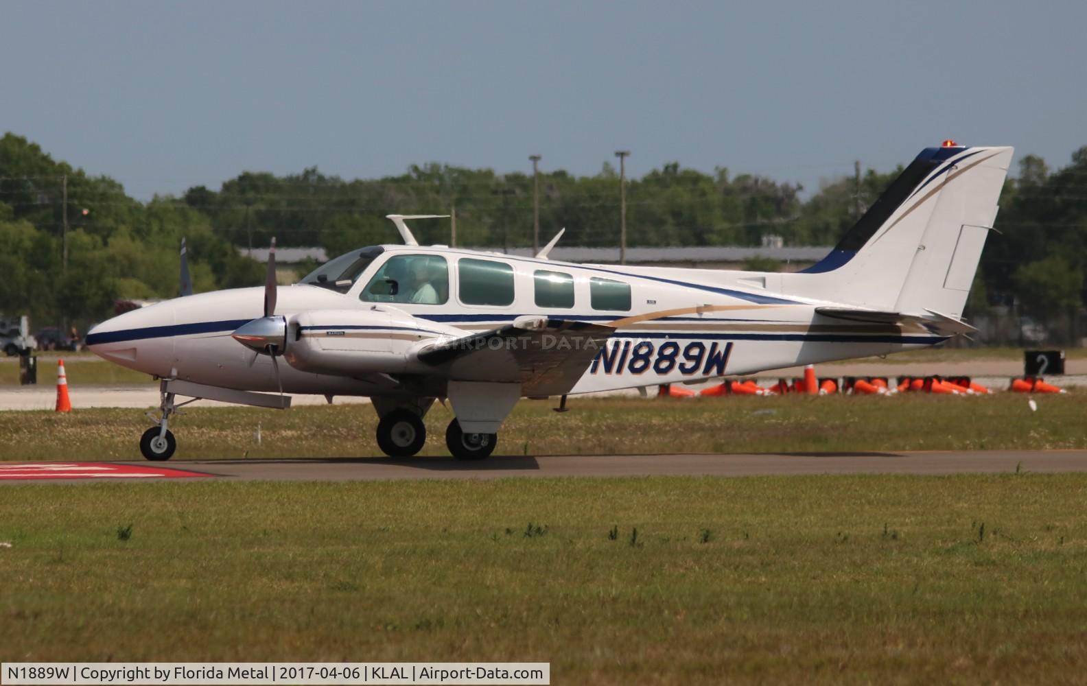 N1889W, 1973 Beech 58 Baron C/N TH-341, SNF LAL 2017