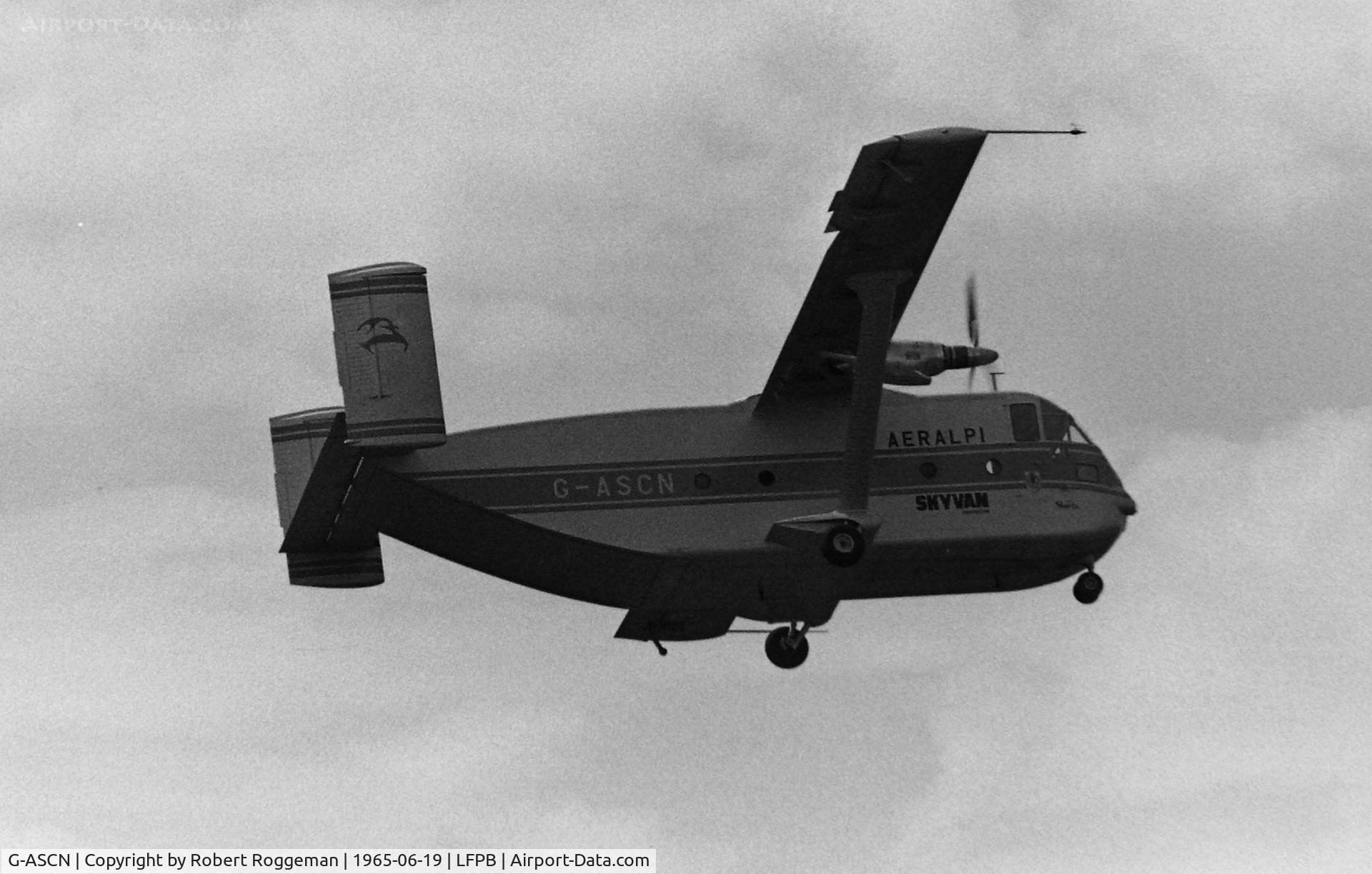 G-ASCN, 1962 Short SC-7 Skyvan 1A C/N SH.1828, PARIS AIRSHOW.AERALPI.SKYVAN.