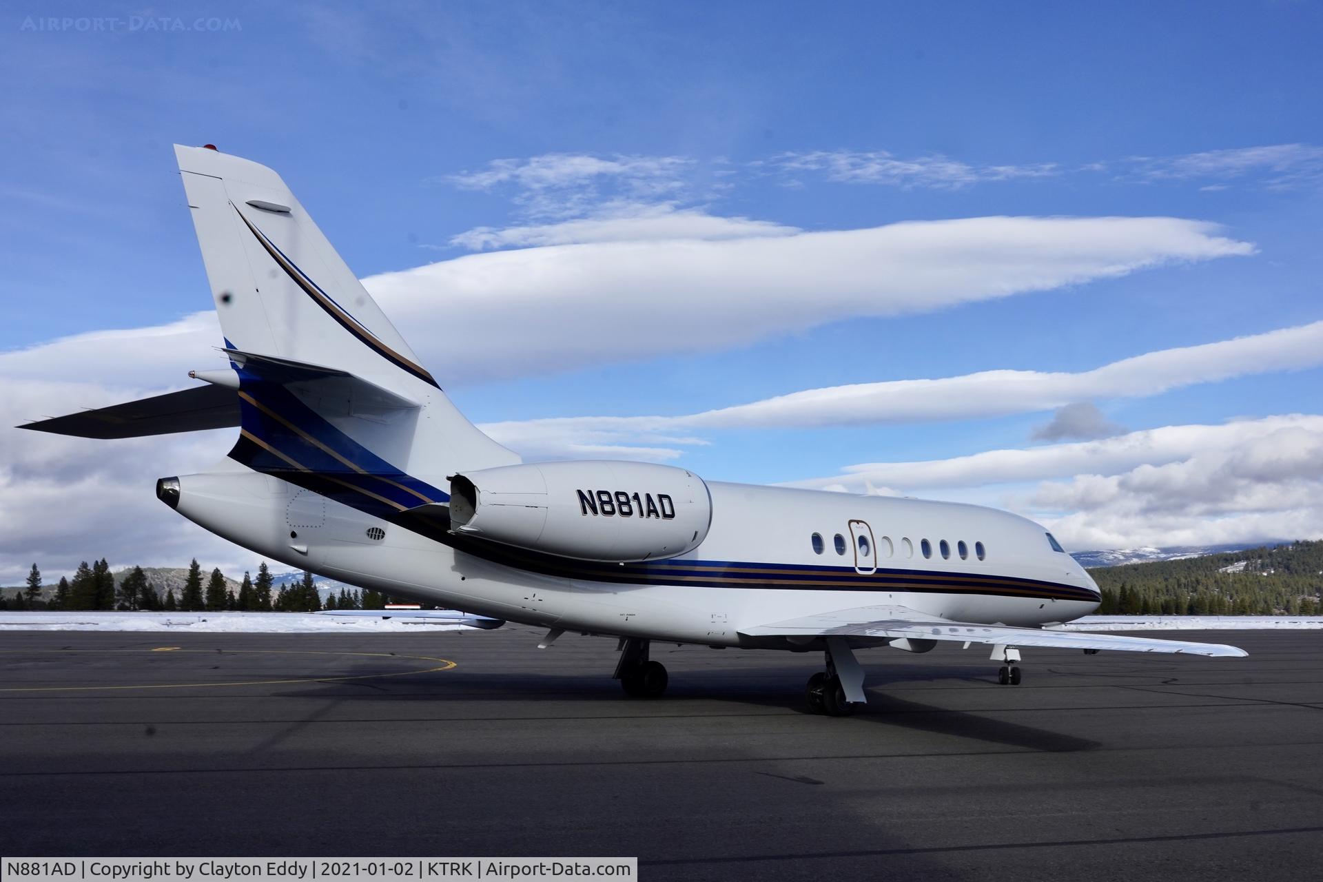 N881AD, 2000 Dassault Falcon 2000 C/N 136, Truckee airport California 2021.