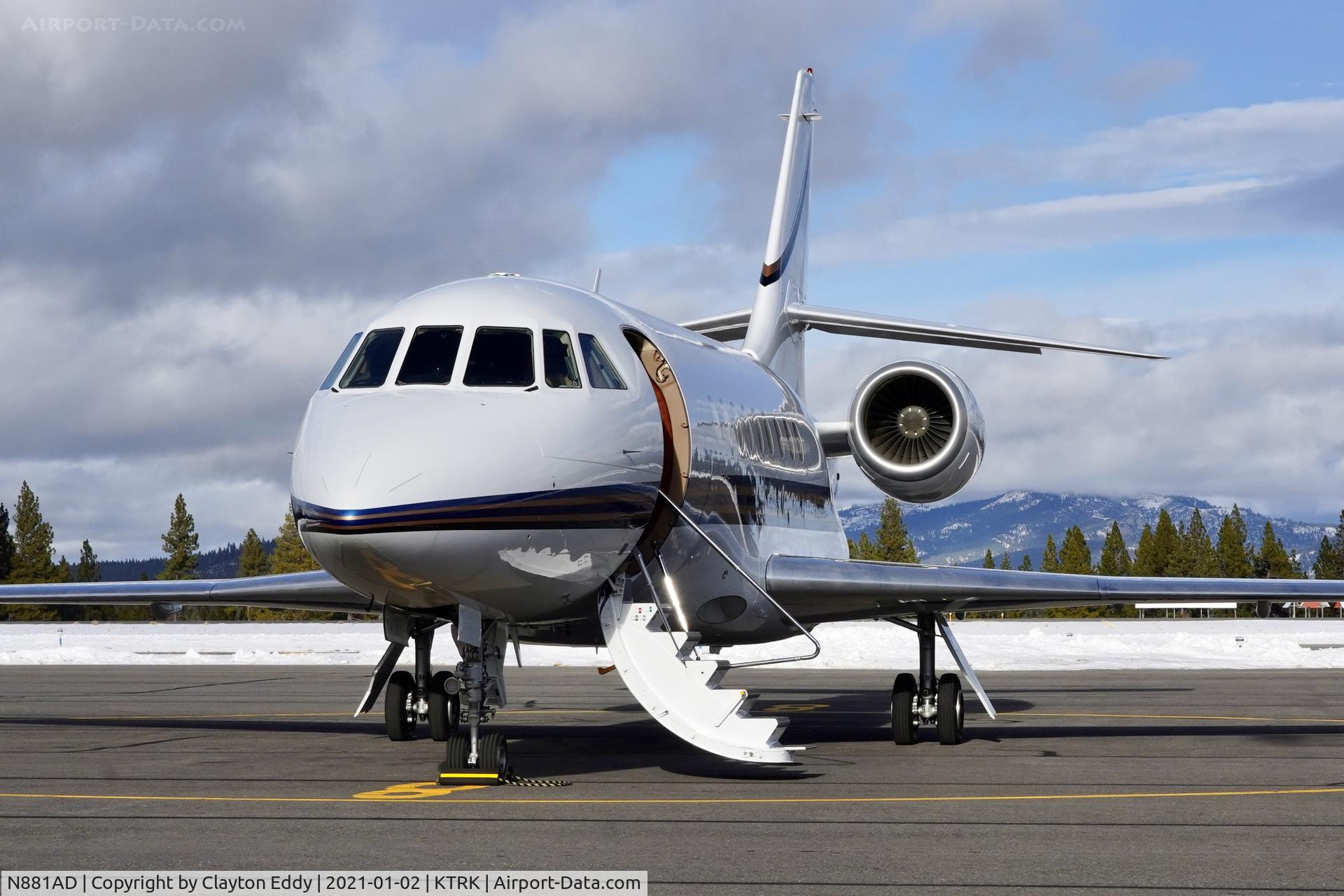 N881AD, 2000 Dassault Falcon 2000 C/N 136, Truckee airport California 2021.