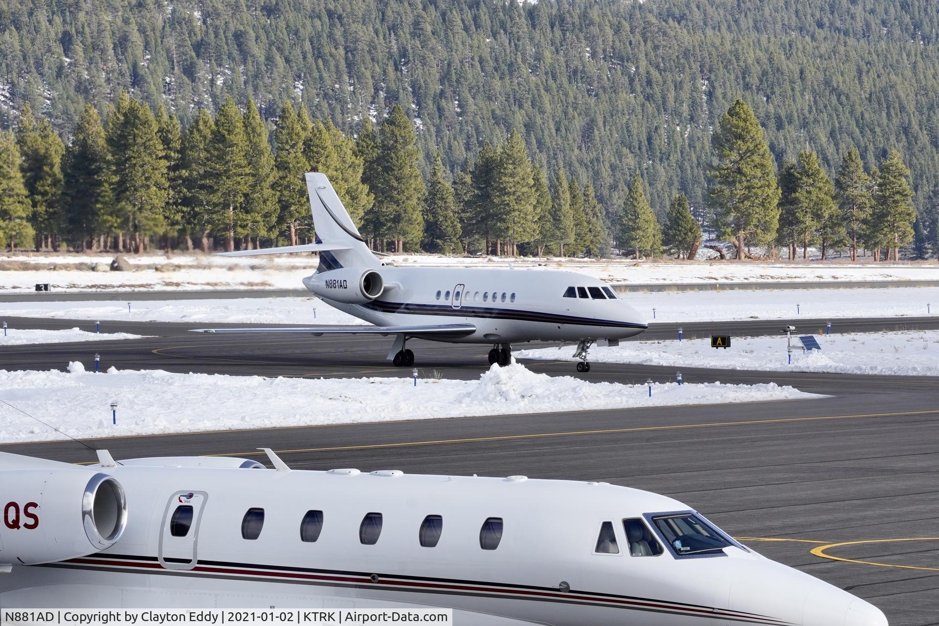 N881AD, 2000 Dassault Falcon 2000 C/N 136, Truckee airport California 2021.