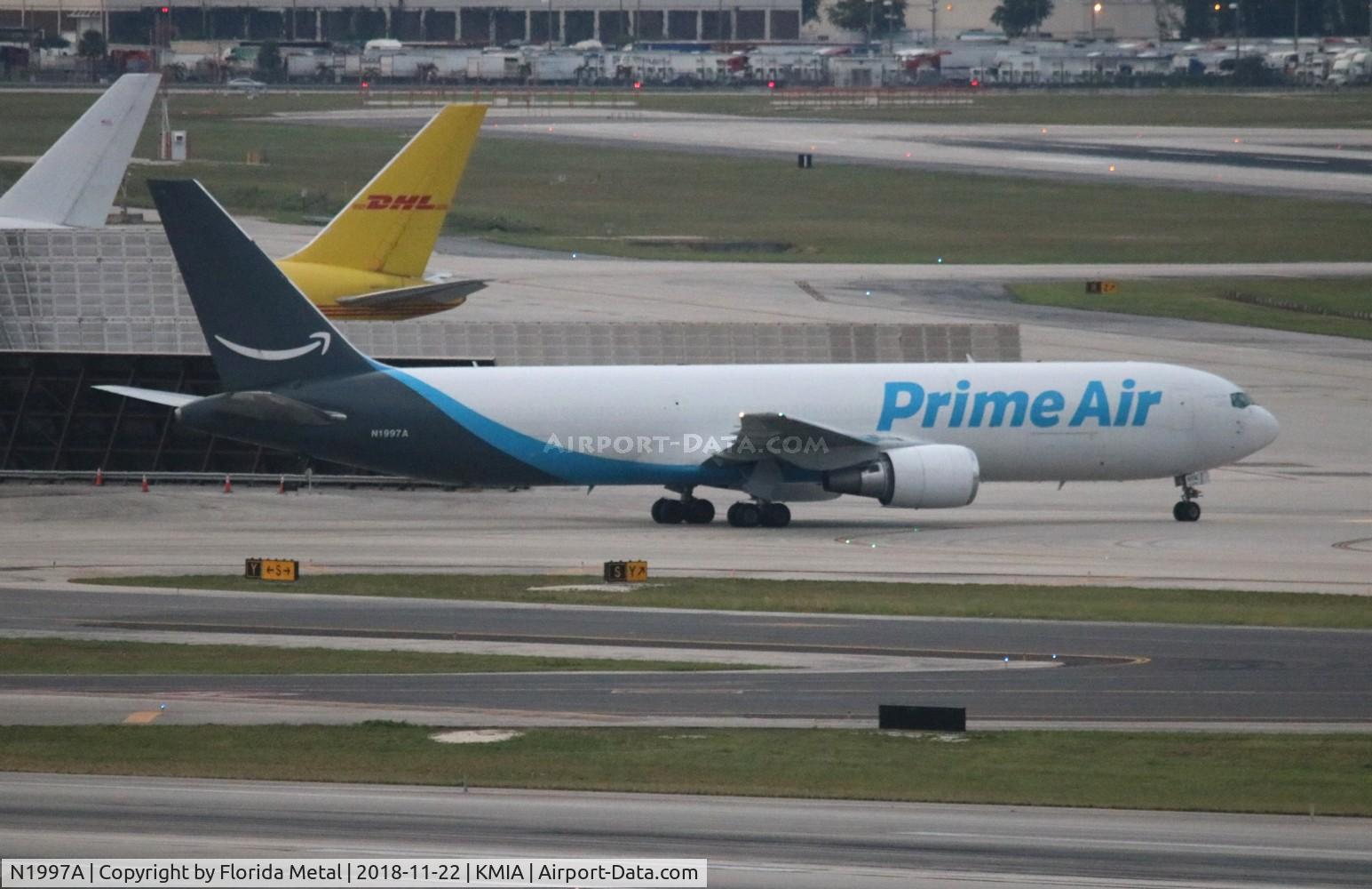 N1997A, 1994 Boeing 767-33A/ER/BDSF C/N 27310, MIA spotting 2018