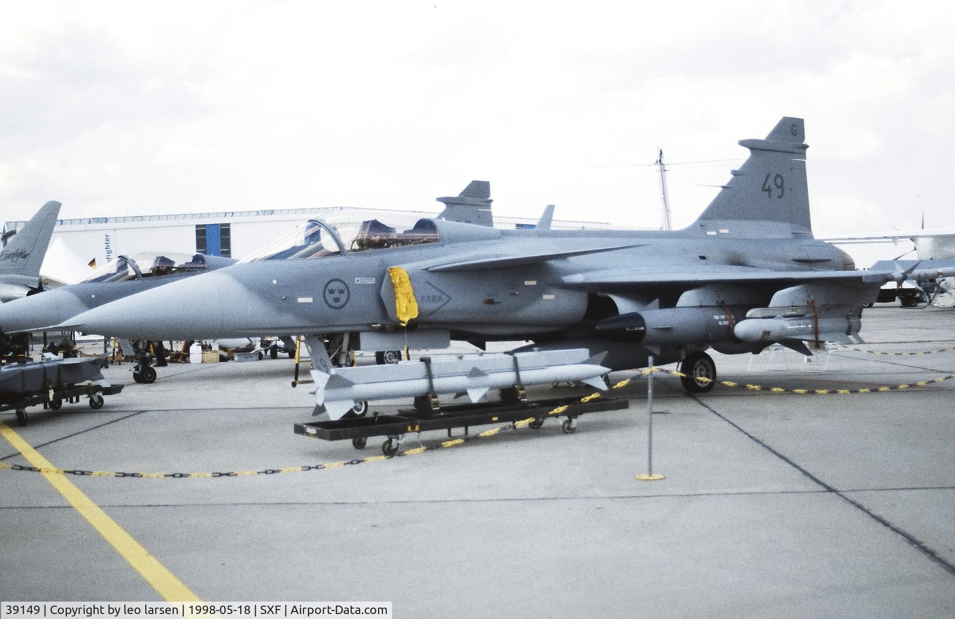 39149, 1997 Saab J-39A Gripen C/N 39149, Berlin Air Show 18.5.1998
