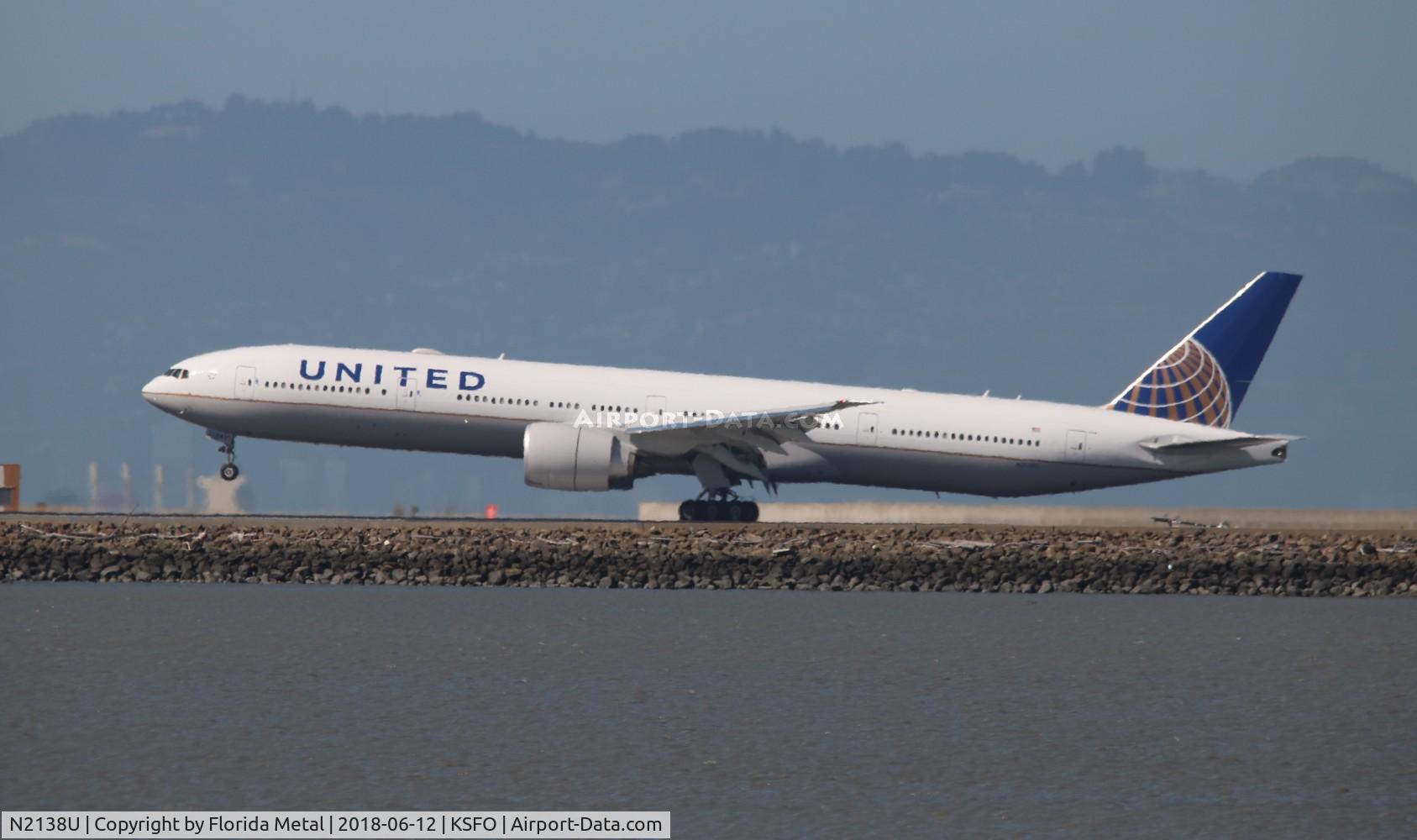 N2138U, 2017 Boeing 777-300/ER C/N 62649, SFO spotting 2018