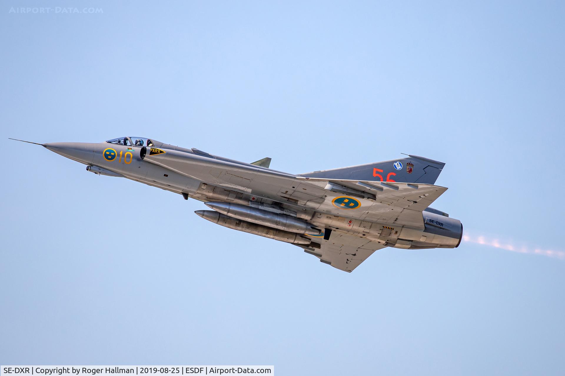 SE-DXR, 1969 Saab J-35J Draken C/N 35-556, This restored J-35 Draken is operated by the Swedish Air Force Historic Flight