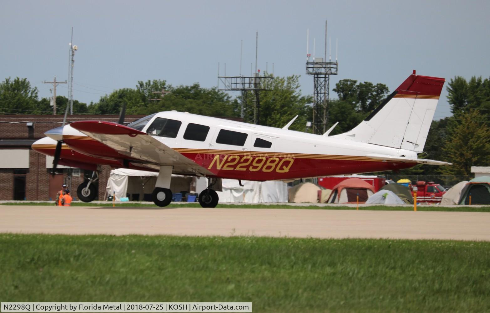 N2298Q, 1977 Piper PA-34-200T Seneca II C/N 34-7770185, EAA OSH 2018