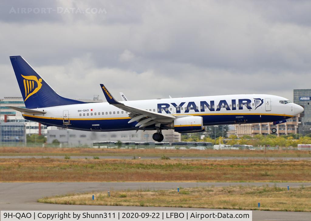 9H-QAO, 2015 Boeing 737-8AS C/N 44691, Landing rwy 32R