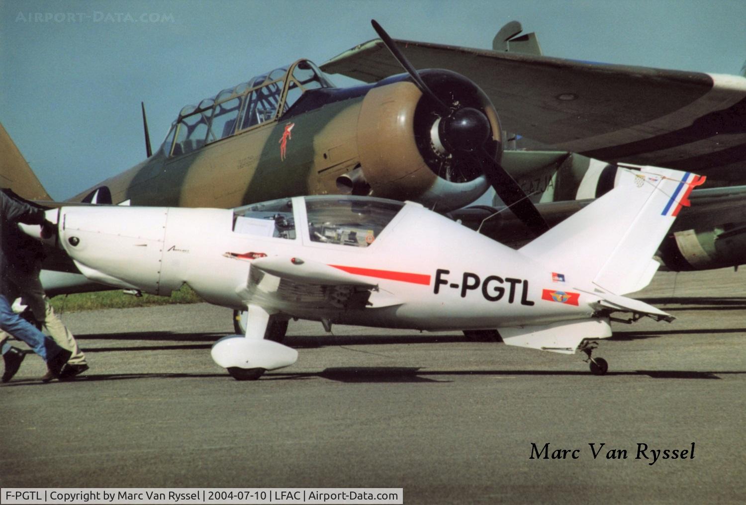 F-PGTL, Guillotel Denis GUILLOTEL DG-1 C/N 01, At Calais in 2004.