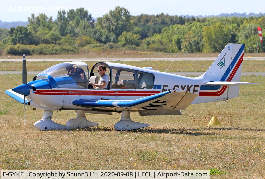 F-GYKF, Robin DR-400-160 Chevalier C/N 2517, Parked in the grass...