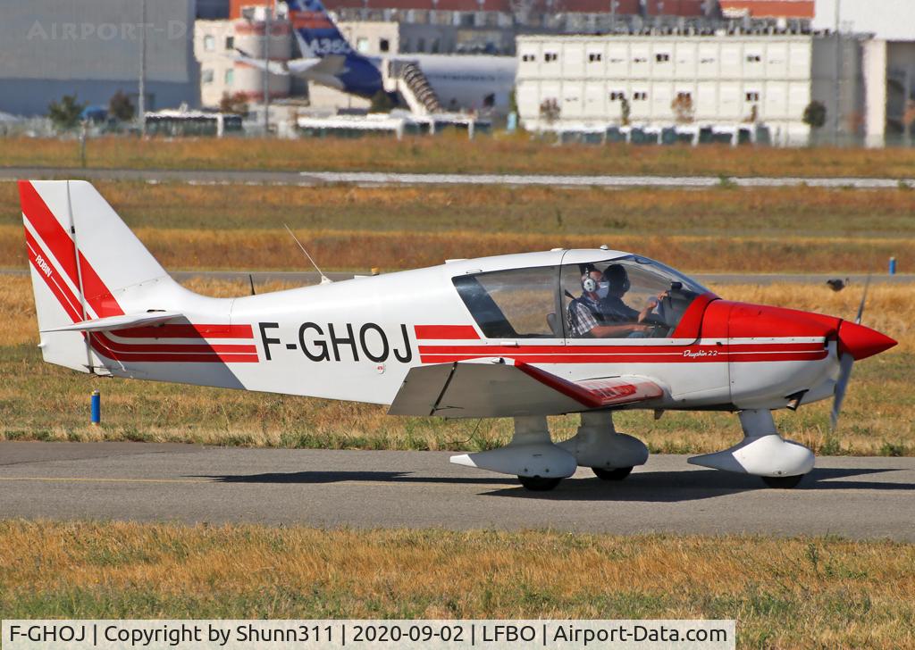 F-GHOJ, Robin DR-400-120 Dauphin 2+2 C/N 2319, Taxiing to the General Aviation area...