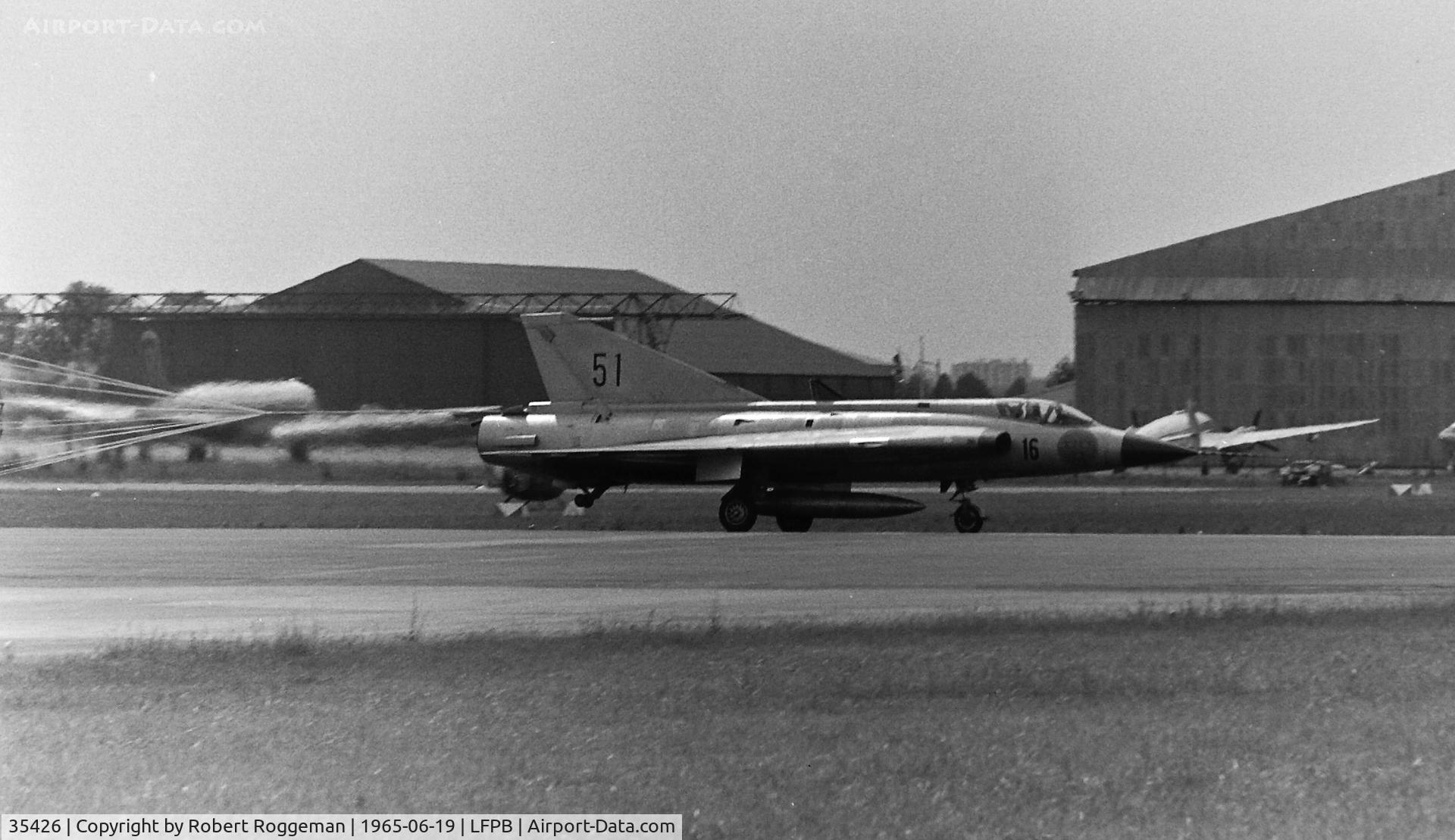 35426, 1966 Saab J35F Draken C/N 35-426, PARIS AIRSHOW.SWEDISH AIR FORCE.16.