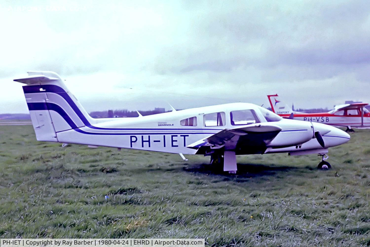 PH-IET, 1979 Piper PA-44-180 Seminole C/N 44-7995098, PH-IET   Piper PA-44-180 Seminole [44-7995098] Rotterdam~PH 24/04/1980