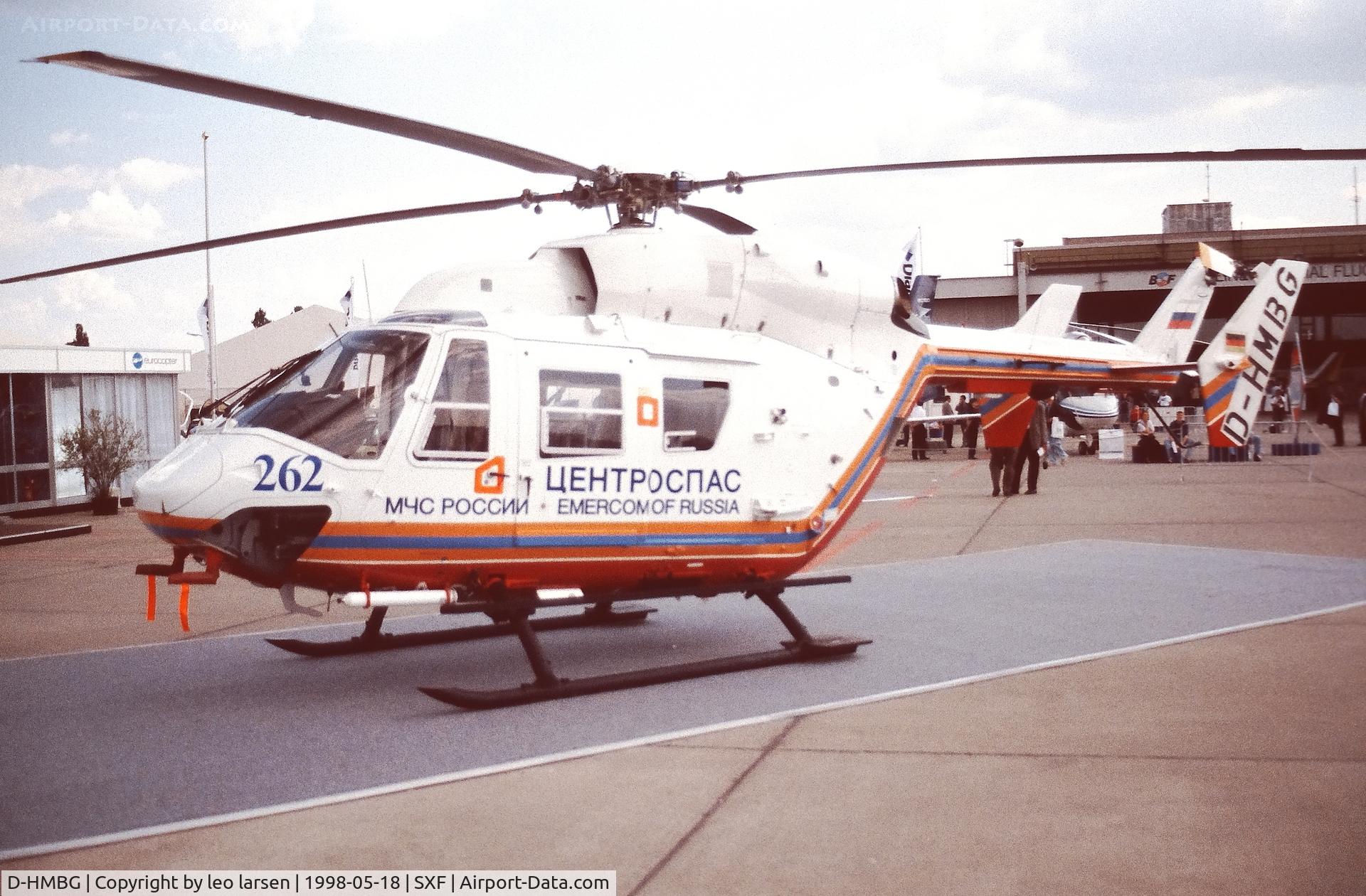 D-HMBG, 1998 MBB-Kawasaki BK-117 C-1 C/N 7523, Berlin Air Show