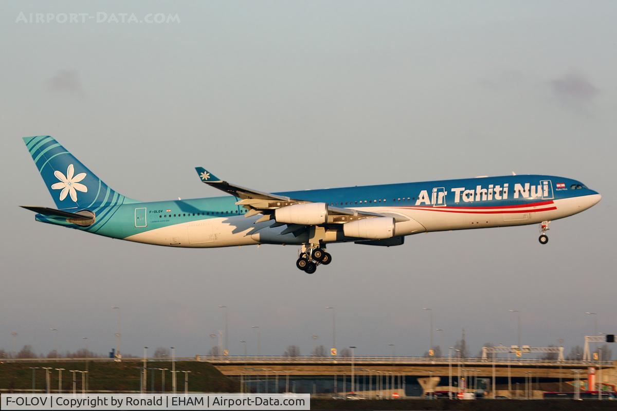 F-OLOV, 2005 Airbus A340-313 C/N 668, at spl