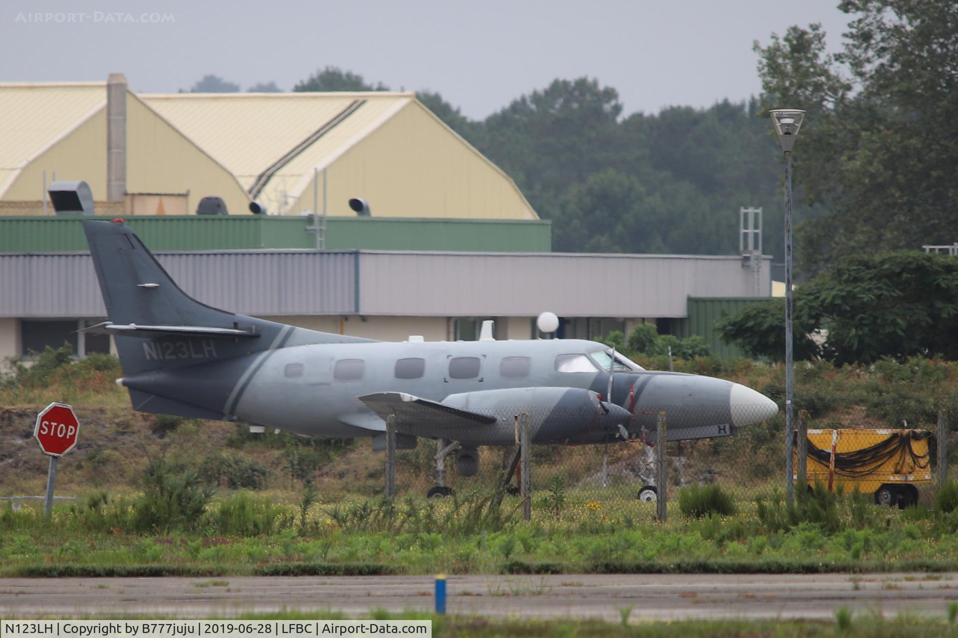 N123LH, 1981 Swearingen SA227-TT Merlin IIIC C/N TT-433, at Cazaux