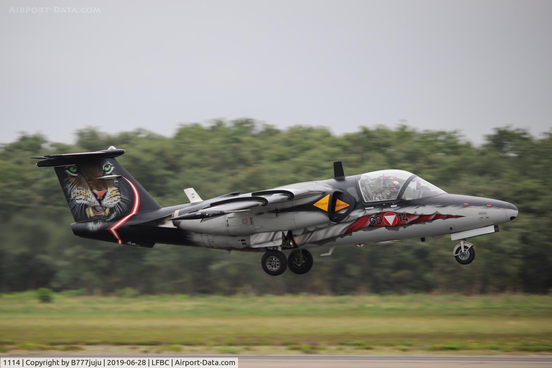 1114, Saab 105OE C/N 105414, at Cazaux Airshow