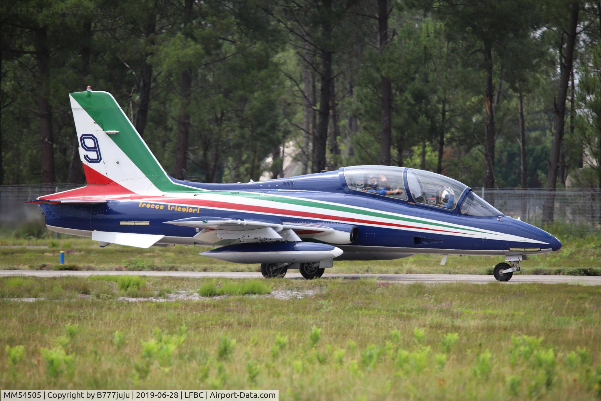 MM54505, Aermacchi MB-339A C/N 6716/111/AA053, at Cazaux Airshow