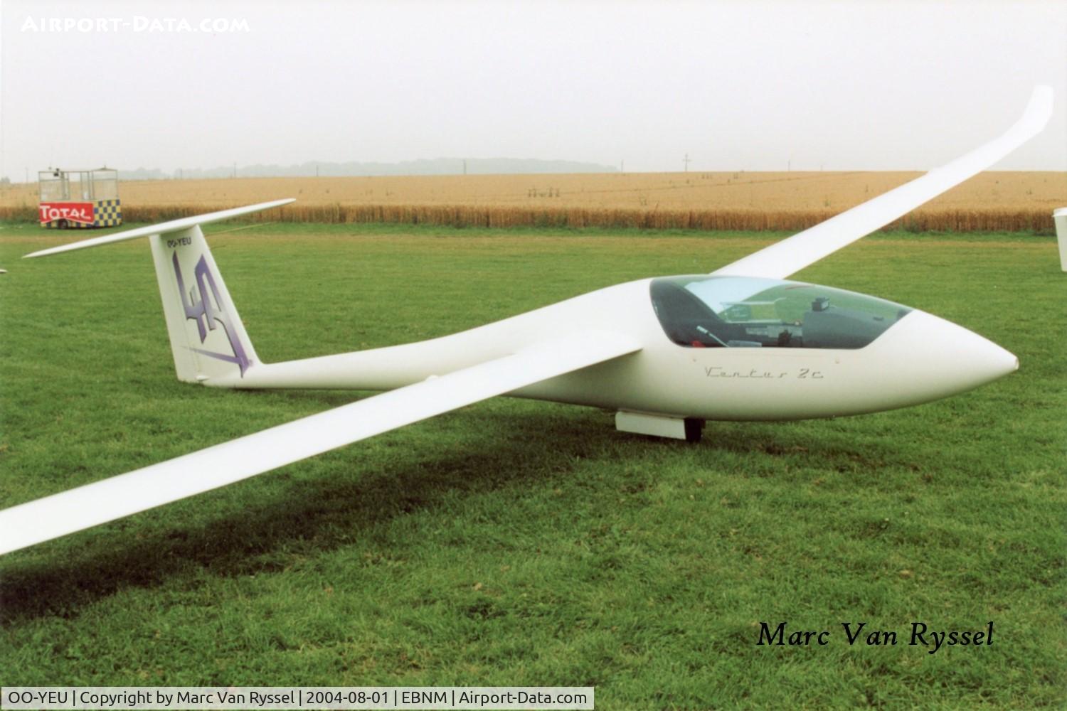 OO-YEU, 2001 Schempp-Hirth Ventus 2C C/N 67, At Temploux.